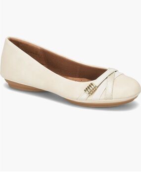 NEW! Eurosoft Shainna Ballet Flat in Cream Size 8